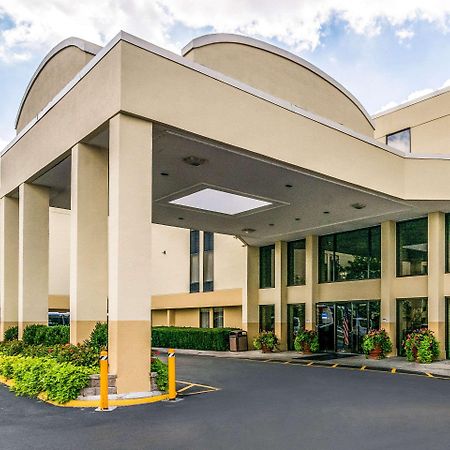 דס פליינס Comfort Inn Convention Center-Chicago O'Hare Airport מראה חיצוני תמונה
