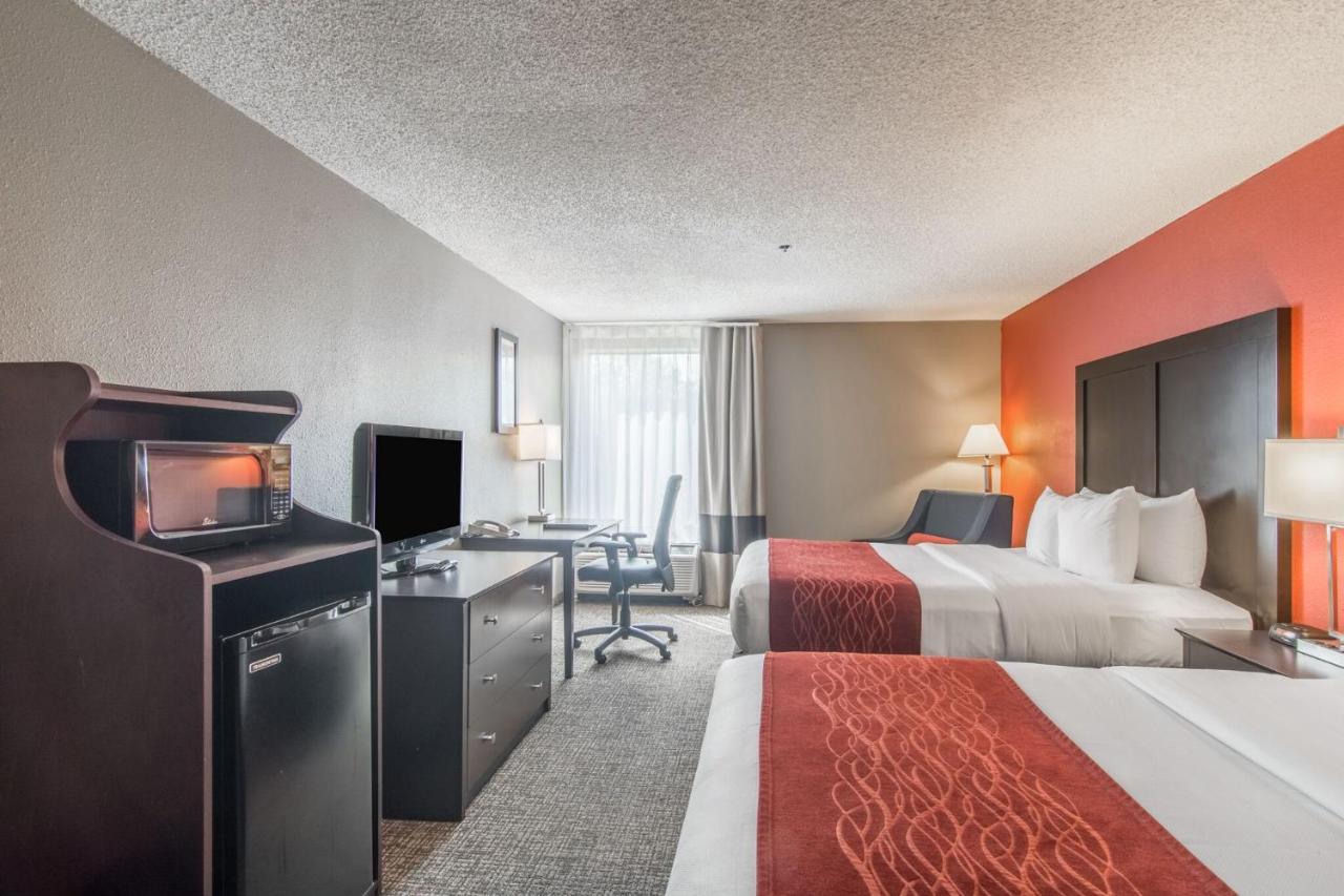 דס פליינס Comfort Inn Convention Center-Chicago O'Hare Airport מראה חיצוני תמונה