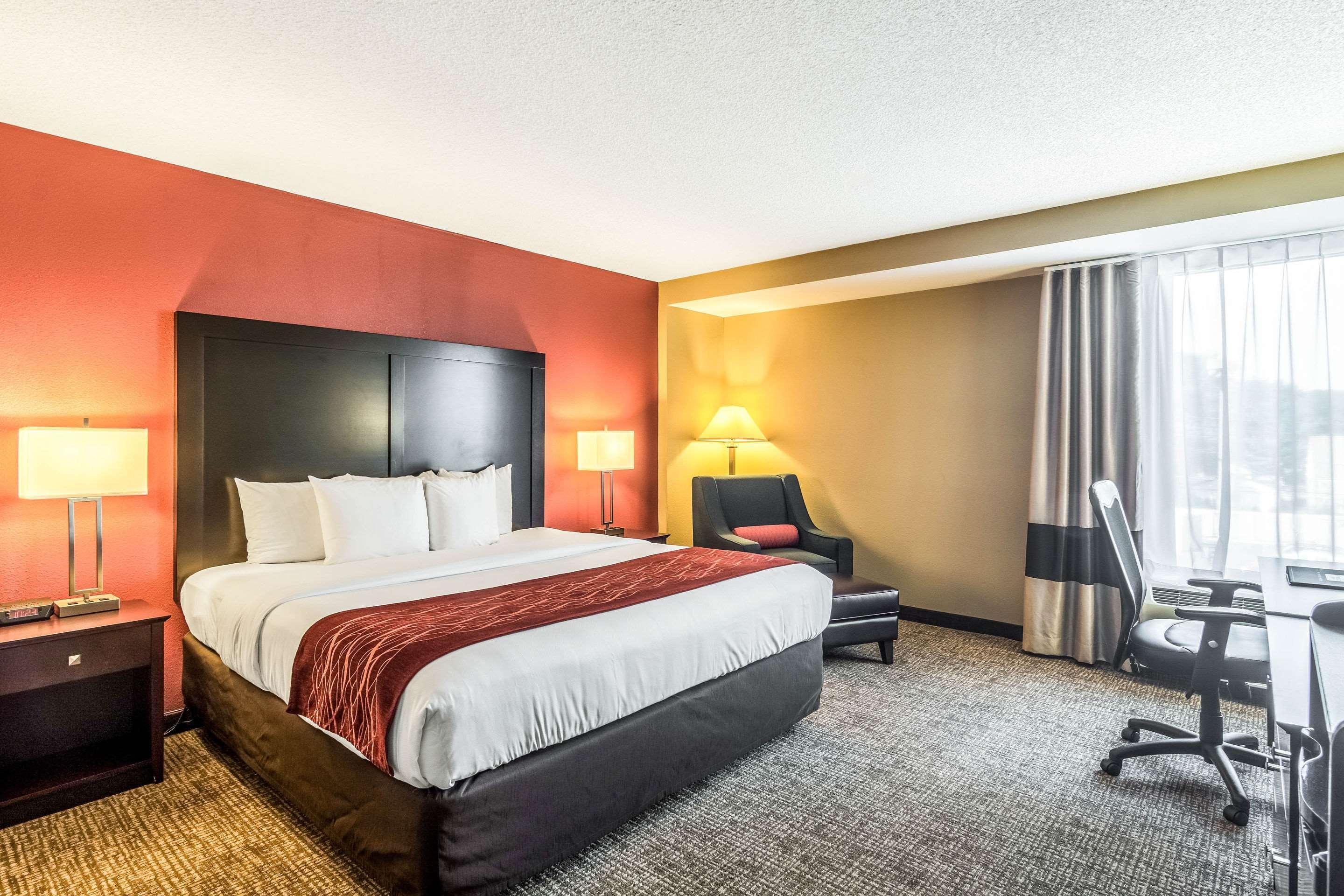 דס פליינס Comfort Inn Convention Center-Chicago O'Hare Airport מראה חיצוני תמונה