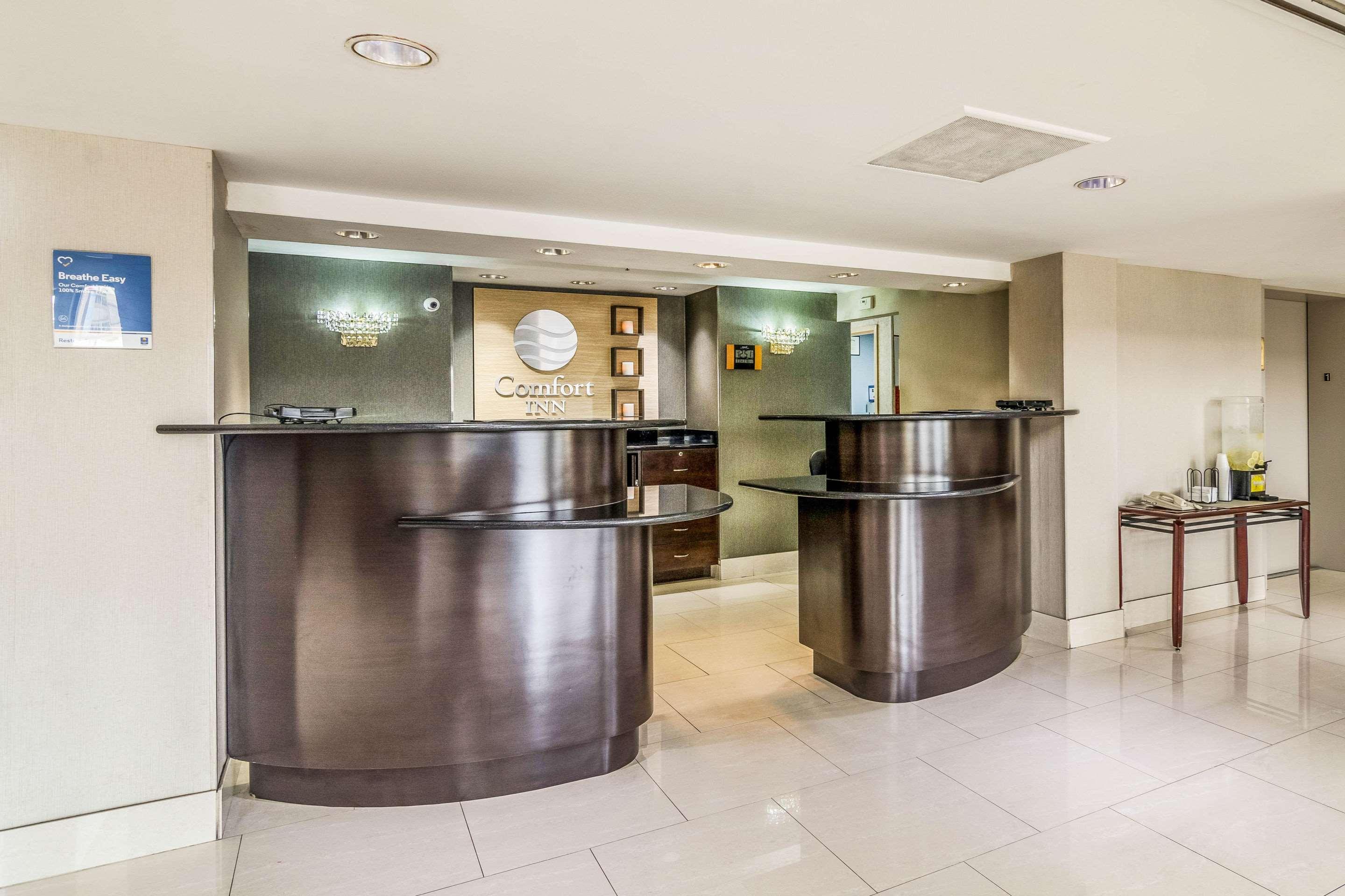 דס פליינס Comfort Inn Convention Center-Chicago O'Hare Airport מראה חיצוני תמונה