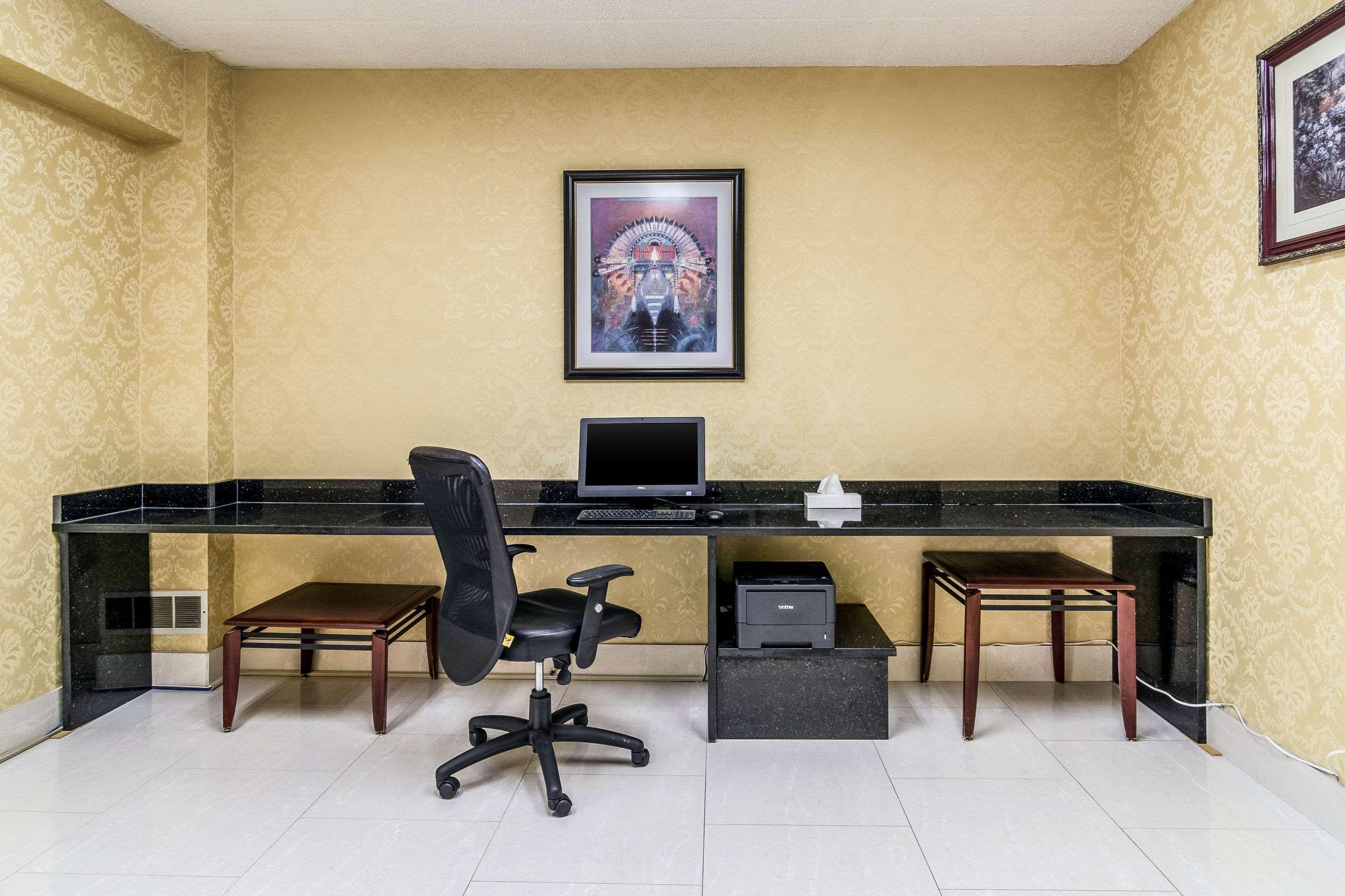 דס פליינס Comfort Inn Convention Center-Chicago O'Hare Airport מראה חיצוני תמונה