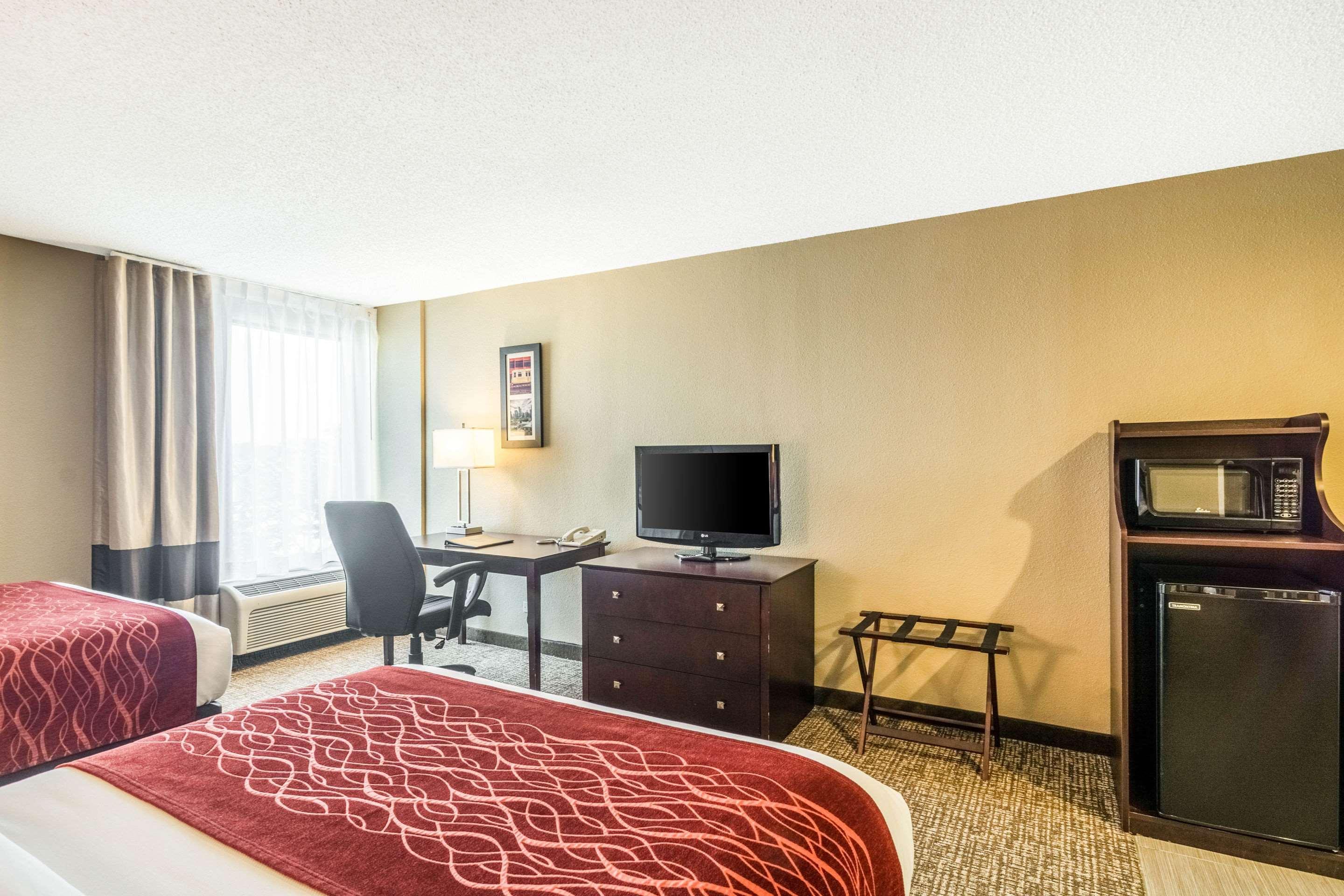 דס פליינס Comfort Inn Convention Center-Chicago O'Hare Airport מראה חיצוני תמונה