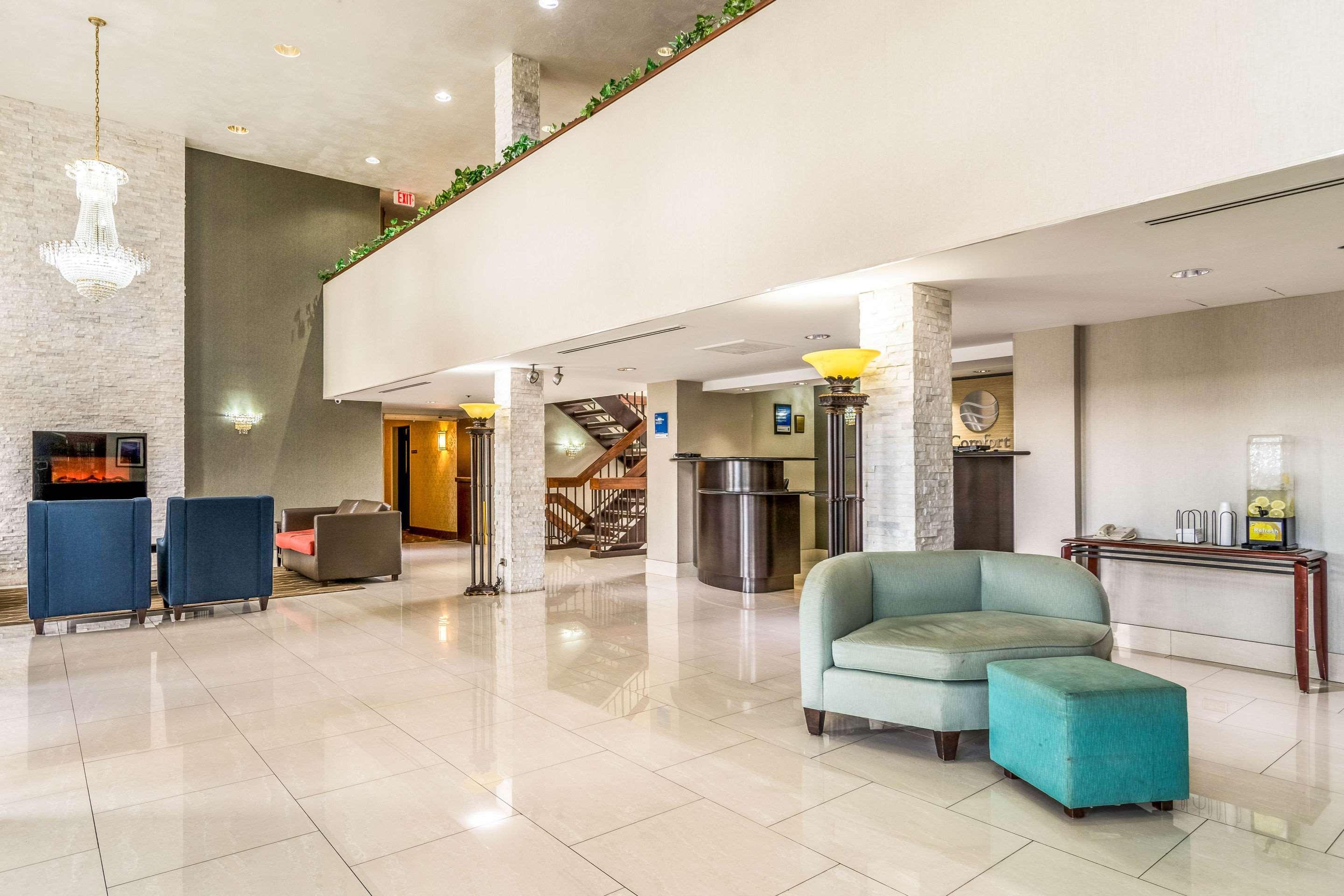 דס פליינס Comfort Inn Convention Center-Chicago O'Hare Airport מראה חיצוני תמונה