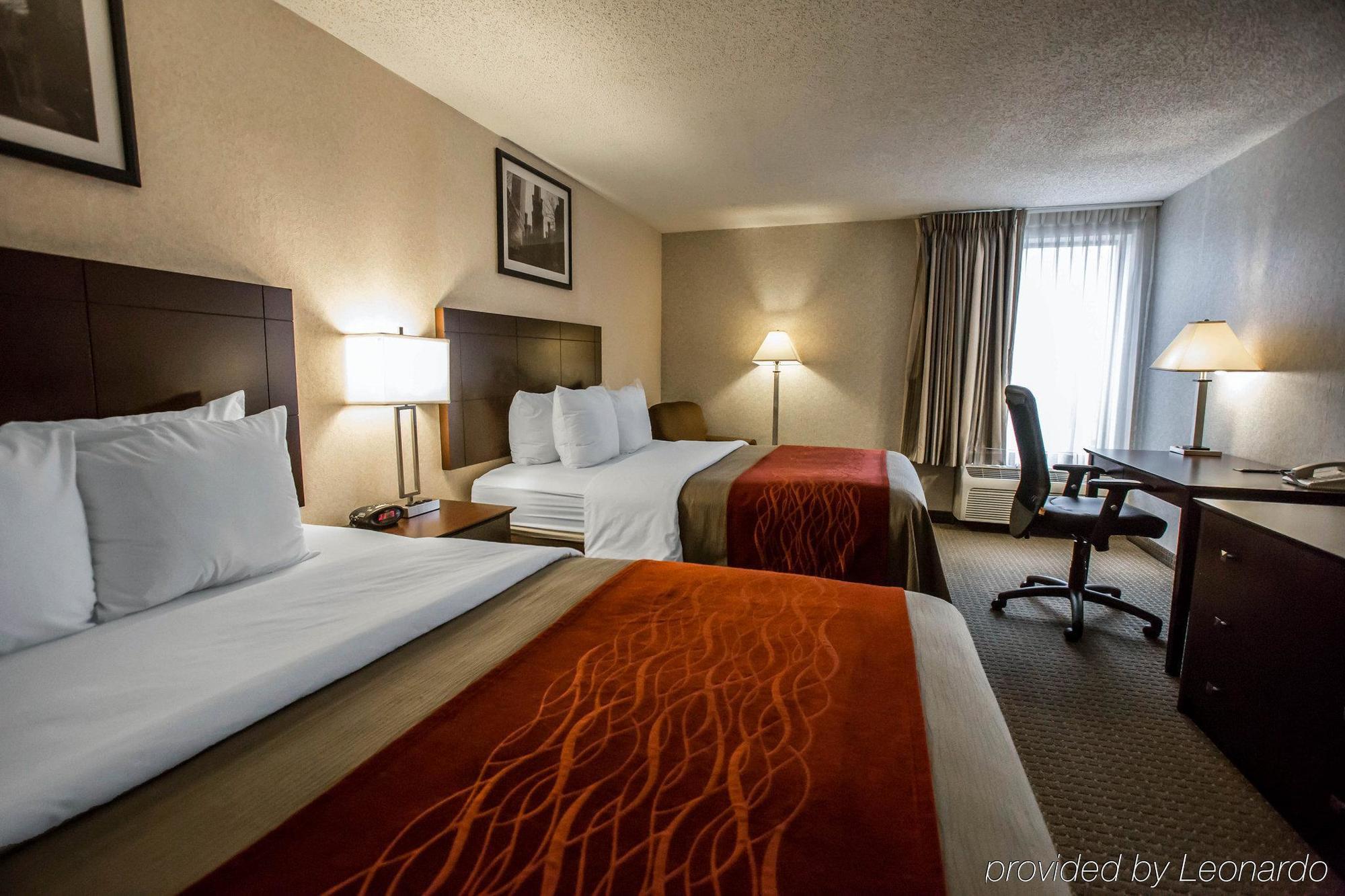 דס פליינס Comfort Inn Convention Center-Chicago O'Hare Airport מראה חיצוני תמונה