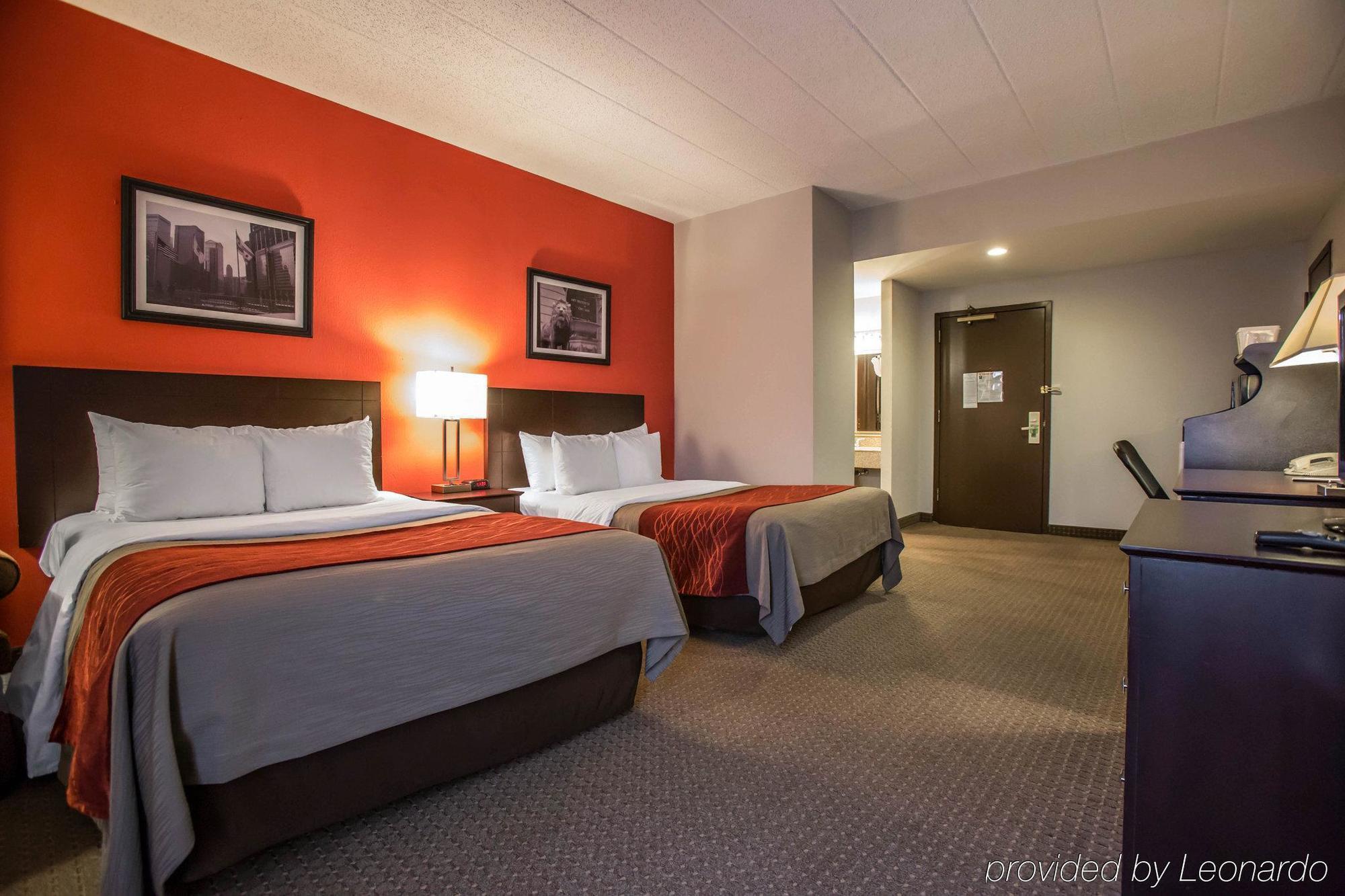 דס פליינס Comfort Inn Convention Center-Chicago O'Hare Airport מראה חיצוני תמונה