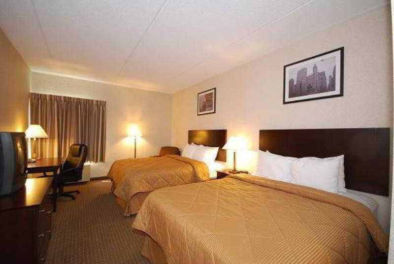 דס פליינס Comfort Inn Convention Center-Chicago O'Hare Airport מראה חיצוני תמונה