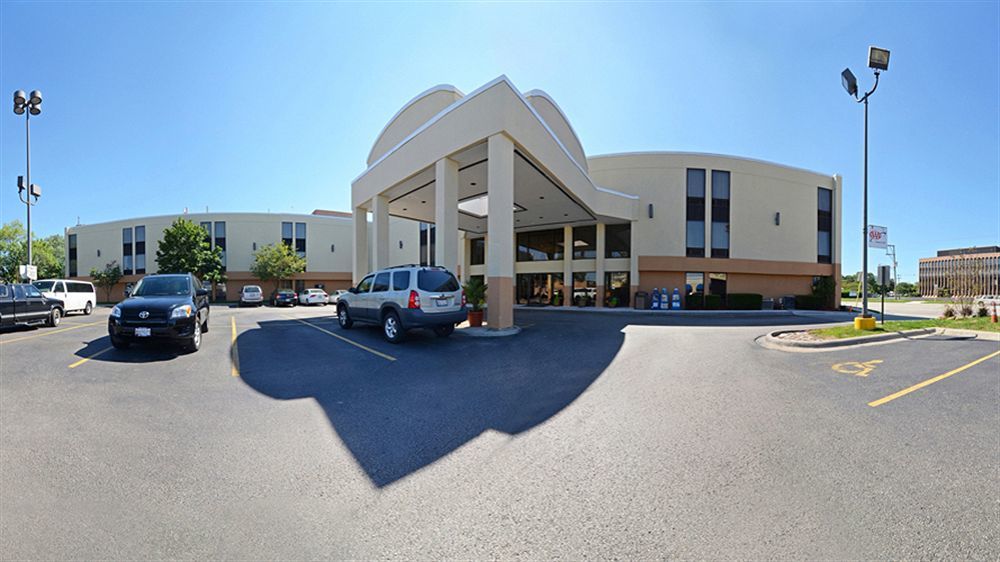 דס פליינס Comfort Inn Convention Center-Chicago O'Hare Airport מראה חיצוני תמונה
