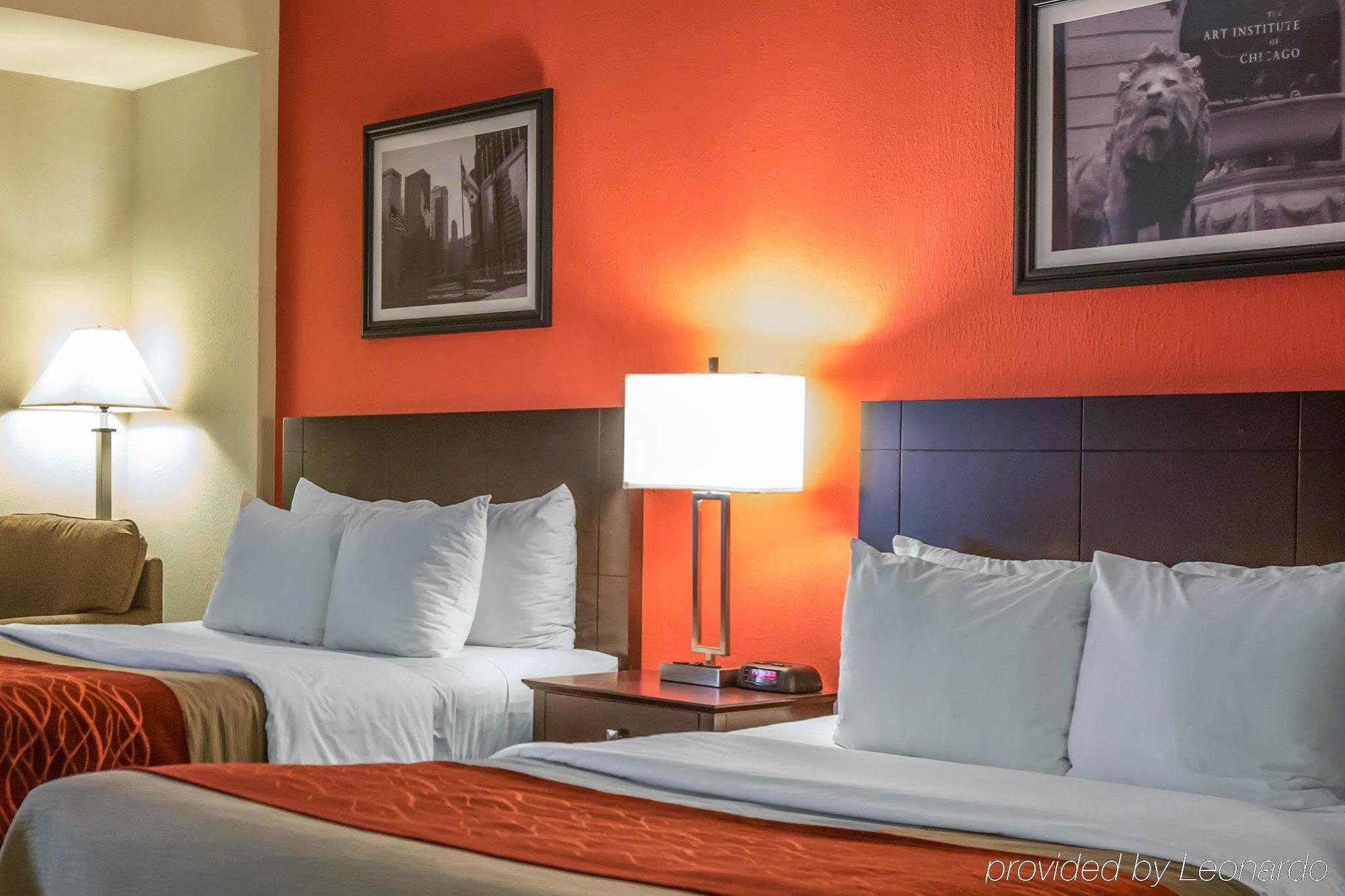 דס פליינס Comfort Inn Convention Center-Chicago O'Hare Airport מראה חיצוני תמונה