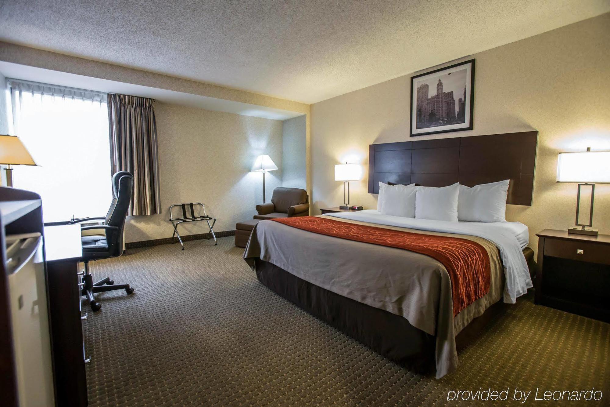 דס פליינס Comfort Inn Convention Center-Chicago O'Hare Airport מראה חיצוני תמונה
