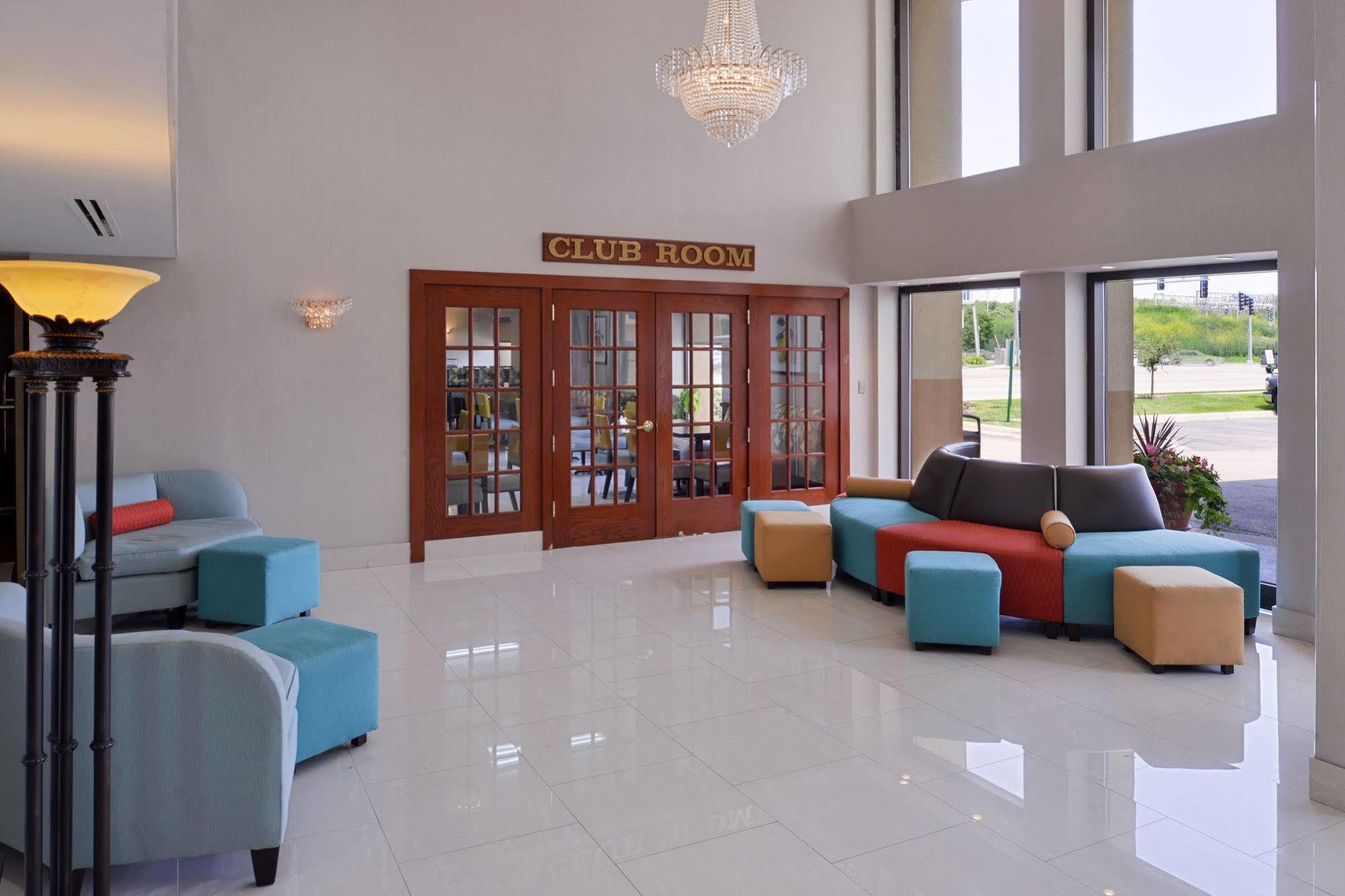 דס פליינס Comfort Inn Convention Center-Chicago O'Hare Airport מראה חיצוני תמונה